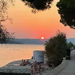 Bayview Haven * Milna (Brac)