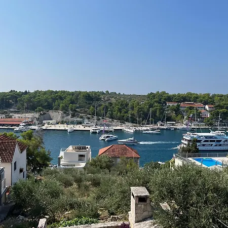 Апартаменты Bayview Haven *